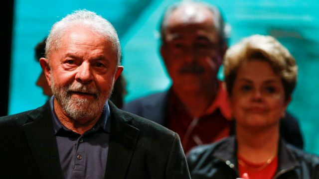Resultado das eleições 2022: Luiz Inácio Lula da Silva, até então líder nas pesquisas, teve 48,43% dos votos válidos e Bolsonaro alcançou 43,20%.