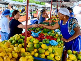 Inflação estoura teto: O IPCA (Índice de Preços ao Consumidor Amplo), indicador da inflação no país, acumulou alta de 5,79% nos 12 meses de 2022.