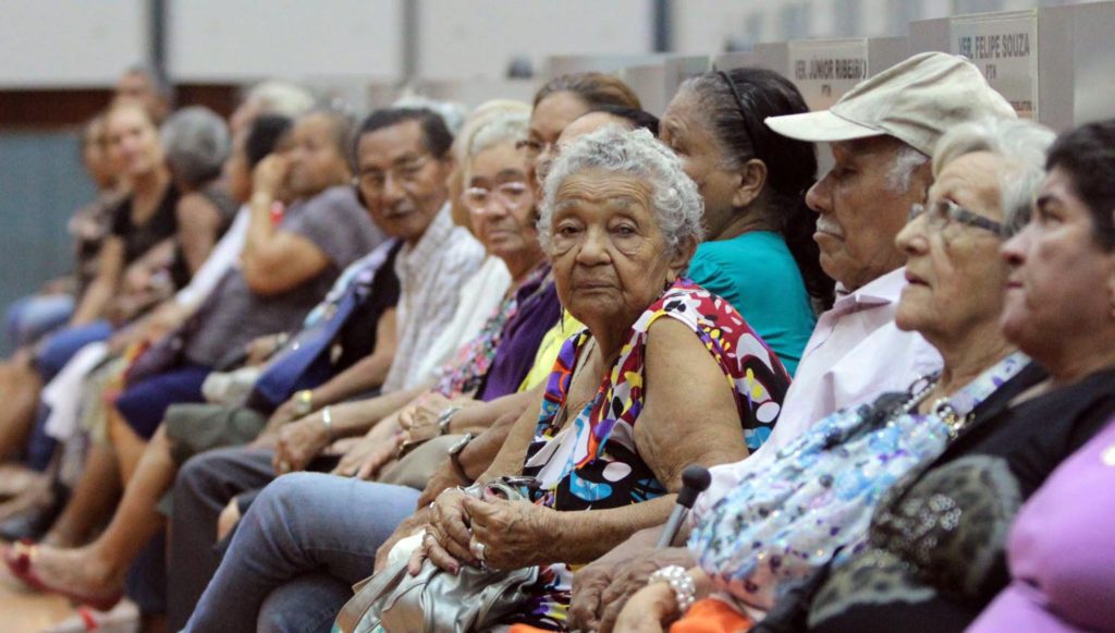 Uma portaria do governo federal foi divulgada nesta quarta-feira (11) estabelecendo o valor mínimo do benefício da Previdência em R$ 1.302.